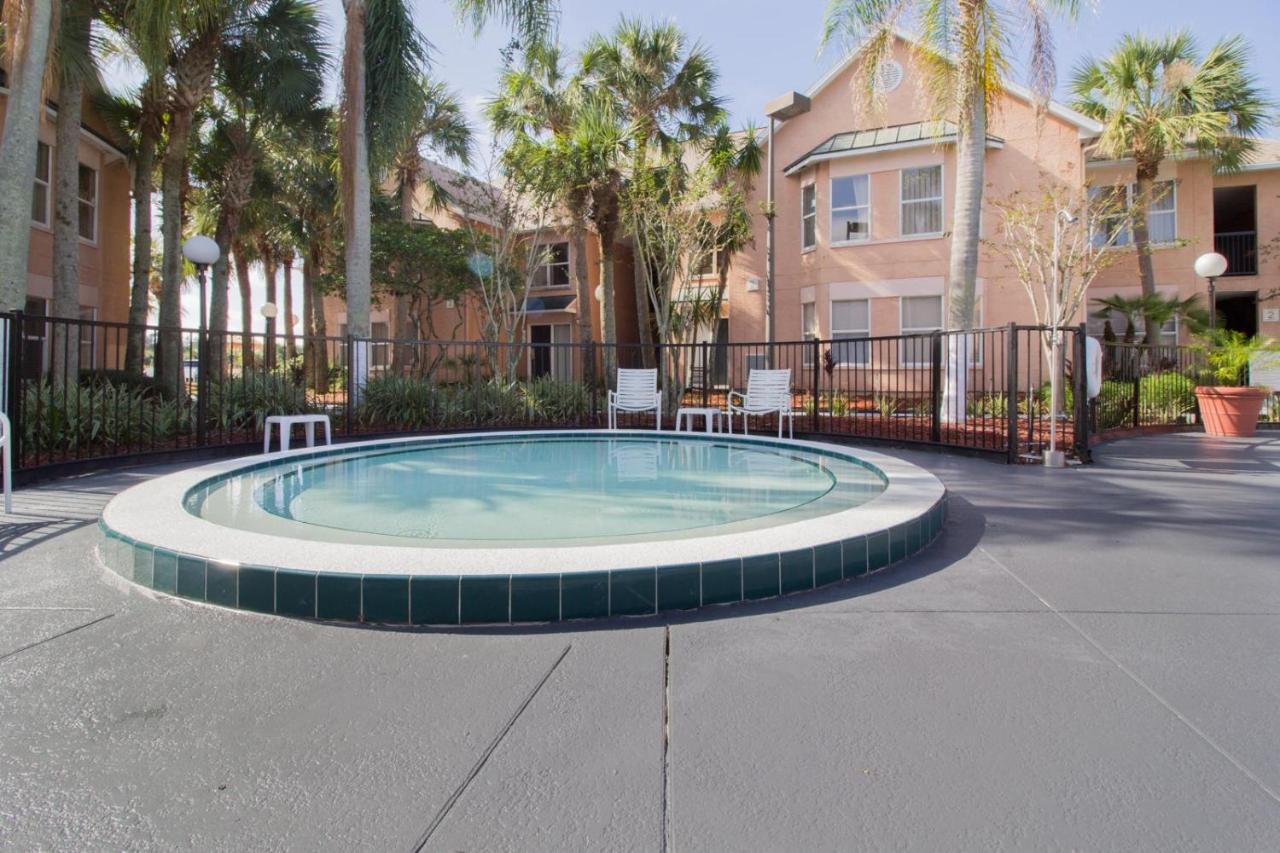 Studio With Double Bed And Community Pool Miles From Disney! Orlando Buitenkant foto